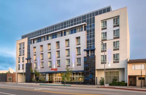 NoHo Arts District Hotel | Hampton Inn by Hilton North Hollywood