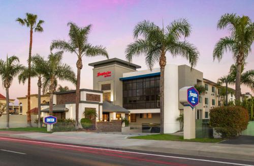 East Side Costa Mesa Hotel | Hampton Inn by Hilton Costa Mesa Newport Beach