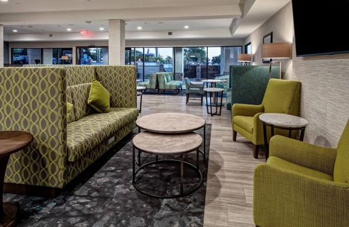 Cardiff-by-the-Sea Hotel | Hampton Inn Cardiff Beach Encinitas, CA