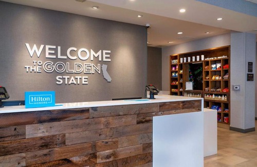 Needles Hotel | Hampton Inn Needles