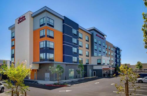 Rancho Cucamonga Hotel | Hampton Inn & Suites By Hilton Rancho Cucamonga