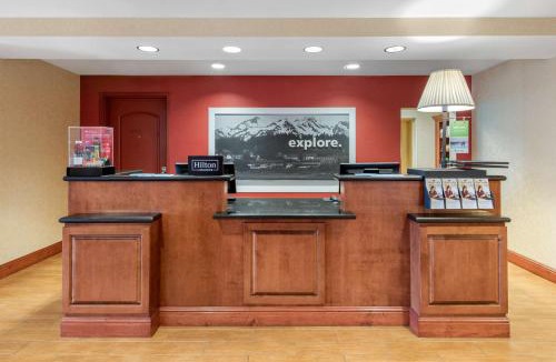 Pacific Hotel | Hampton Inn & Suites Arcata
