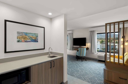 Corona Hotel | Hampton Inn & Suites Corona, Ca