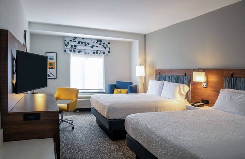 Van Nuys Hotel | Hampton Inn & Suites Los Angeles/Sherman Oaks