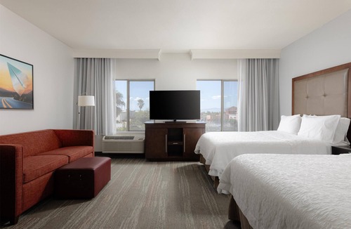Palmdale Hotel | Hampton Inn & Suites Palmdale