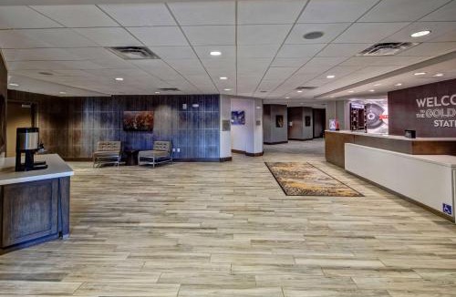 North San Jose Hotel | Hampton Inn & Suites San Jose Airport