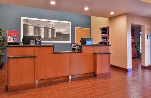 Woodland Hotel | Hampton Inn & Suites Woodland-Sacramento Area