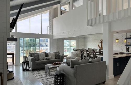 Channel Islands House | Harbor Living
