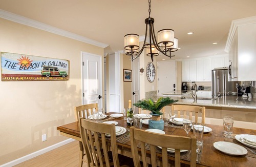 Townsite Condo | Harbor View Oasis-Ocean & Harbor Views from a Tranquil Corner Retreat