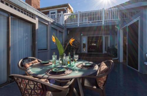 Channel Islands House | Harbor View
