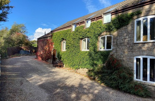 Llandogo House | HartHill Grange Bunkhouse - Unique 1850's Rural Country Accommodation