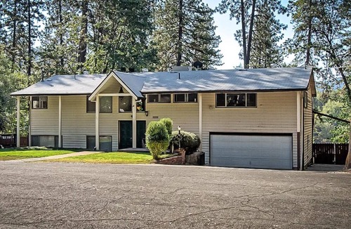 Lakehead-Lakeshore House | Haven on the Lake