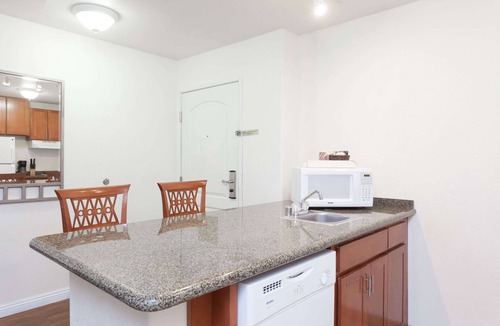 Victorville Hotel | Hawthorn Suites by Wyndham Victorville
