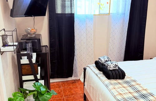 Hawthorne House | Hawthorne Hideaway - Near LAX & Sofi