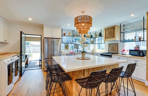 Hawthorne House | Hawthorne Home w/ Covered Patio & Basketball Court
