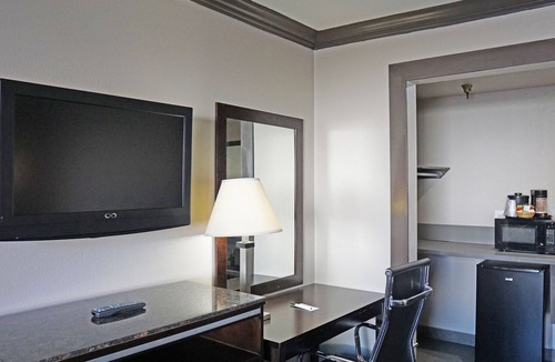 Hawthorne Hotel | Hawthorne Plaza Inn