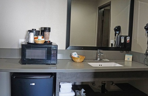 Hawthorne Hotel | Hawthorne Plaza Inn