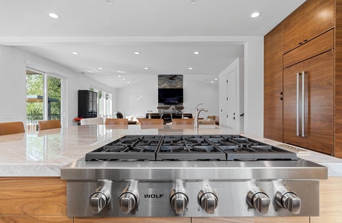 Healdsburg House | Healdsburg Modern home, 3BR/3.5BA pool, hot tub, outdoor kitchen, WiFi