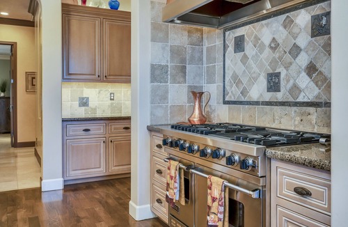 Santa Rosa Villa | Heart of Sonoma County, Fountain Grove 4BR/4BA home, pool, spa, outdoor kitchen