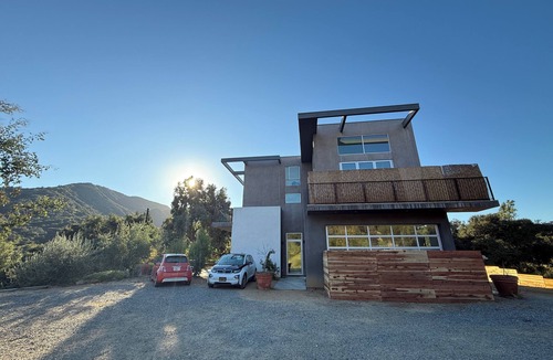 Topanga Apartment | Heart of Topanga Sunrise Studio