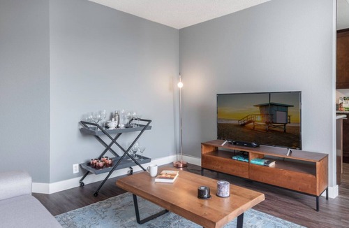Norma Triangle Apartment | Heart of WeHo 1BR w Pool + Gym walk to Sunset Blvd by Blueground