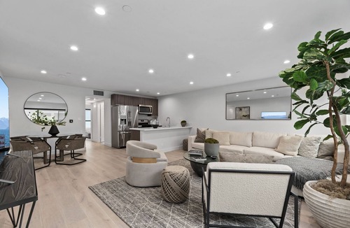 Tri-West Apartment | Heart of West Hollywood Stunner w/gym and co-working space