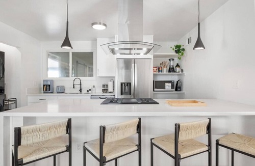 Clairemont House | Heated Pool, Hot Tub, Chef, 10min to Beach