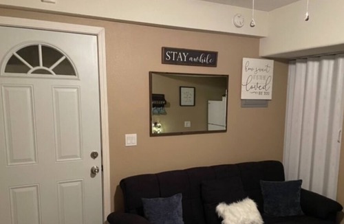 Home Gardens Apartment | Heavenly Hideaway in the ♥️ of Corona