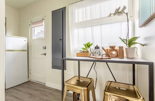 Hermosa Beach Apartment | Hermosa Beach 1BR Apt: Steps to Pier & Dining