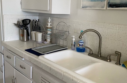 Belmont Shore Apartment | Hidden gem of Belmont Shores