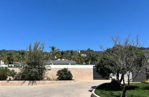 Camarillo House | Hidden Modern Gem in the Heights of Camarillo, CA