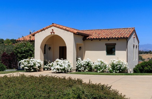 Ballard House | Hidden Views Mission Style house on 10 acres