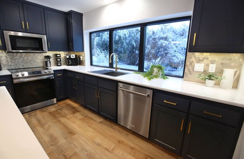 Oakhurst House | High End A-Frame - Hot tub - Awesome Views - Yosemite - Bass Lake - EV Charger