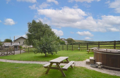 St Wenn House | Higher Treliver Farmhouse & Piggery
