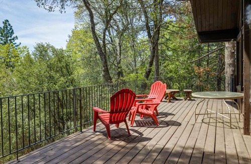 Twain Harte House | Hike, Bike and Golf Peaceful Cabin in Twain Harte!