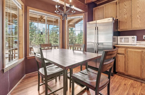 Woodlands Cabin | Hikers Haven - Close to Hiking, Fireplace, Horseshoes, Deck, BBQ