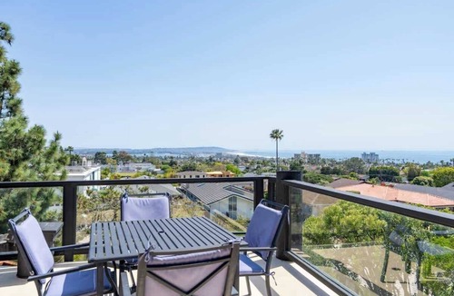 La Jolla Mesa House | Hillside 3BR Beach Retreat w/Sweeping Ocean Views