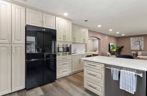West Covina House | Hillside Escape on Easthills Drive - Your Perfect Getaway Awaits Here! #41742