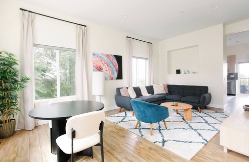 Los Angeles House | Hilltop Views! Large 5BR Home + Private Guesthouse