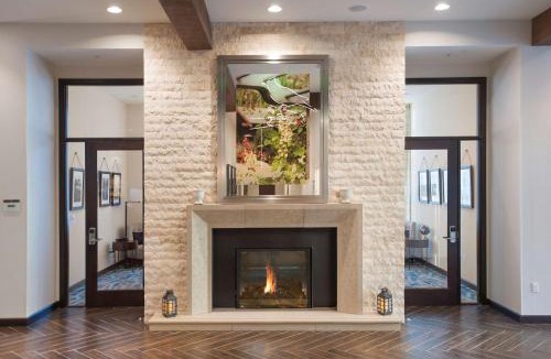 Downtown Burbank Hotel | Hilton Garden Inn Burbank Los Angeles