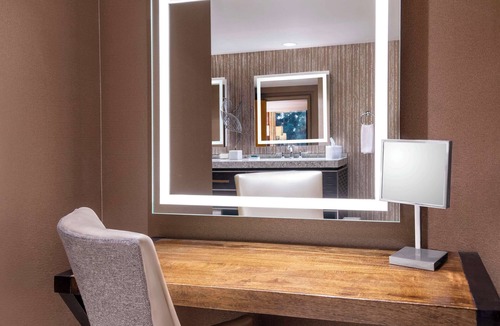 Costa Mesa Hotel | Hilton Orange County/Costa Mesa