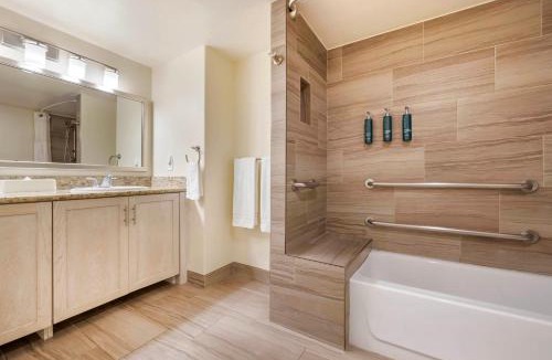 Capistrano Beach Resort | Hilton Vacation Club Riviera Beach & Shores