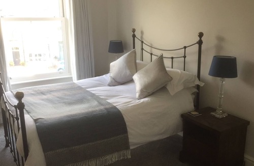 Arnside Apartment | Holiday apartment in lovely scenic location minutes from waterfront