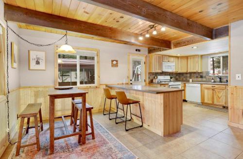 Woodlands House | Holiday homes in CA, USA