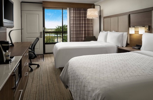 Seaside Hotel | Holiday Inn Express at Monterey Bay by IHG