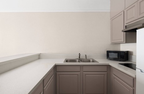 Bonita Hotel | Holiday Inn Express Hotel & Suites San Dimas by IHG