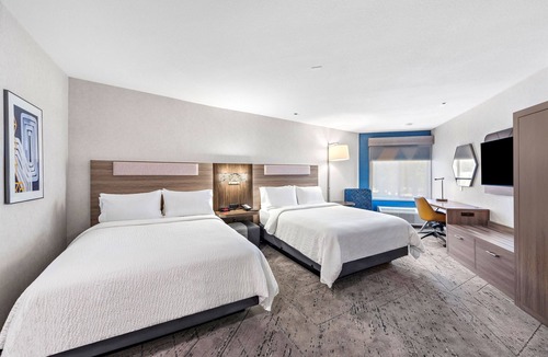 La Mesa Hotel | Holiday Inn Express La Mesa Near SDSU by IHG