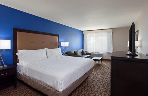 Colton Hotel | Holiday Inn Express San Bernardino Colton by IHG