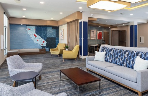 Ridgecrest Hotel | Holiday Inn Express & Suites Ridgecrest - China Lake by IHG