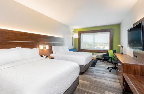 Moreno Valley Hotel | Holiday Inn Express & Suites - Moreno Valley - Riverside by IHG